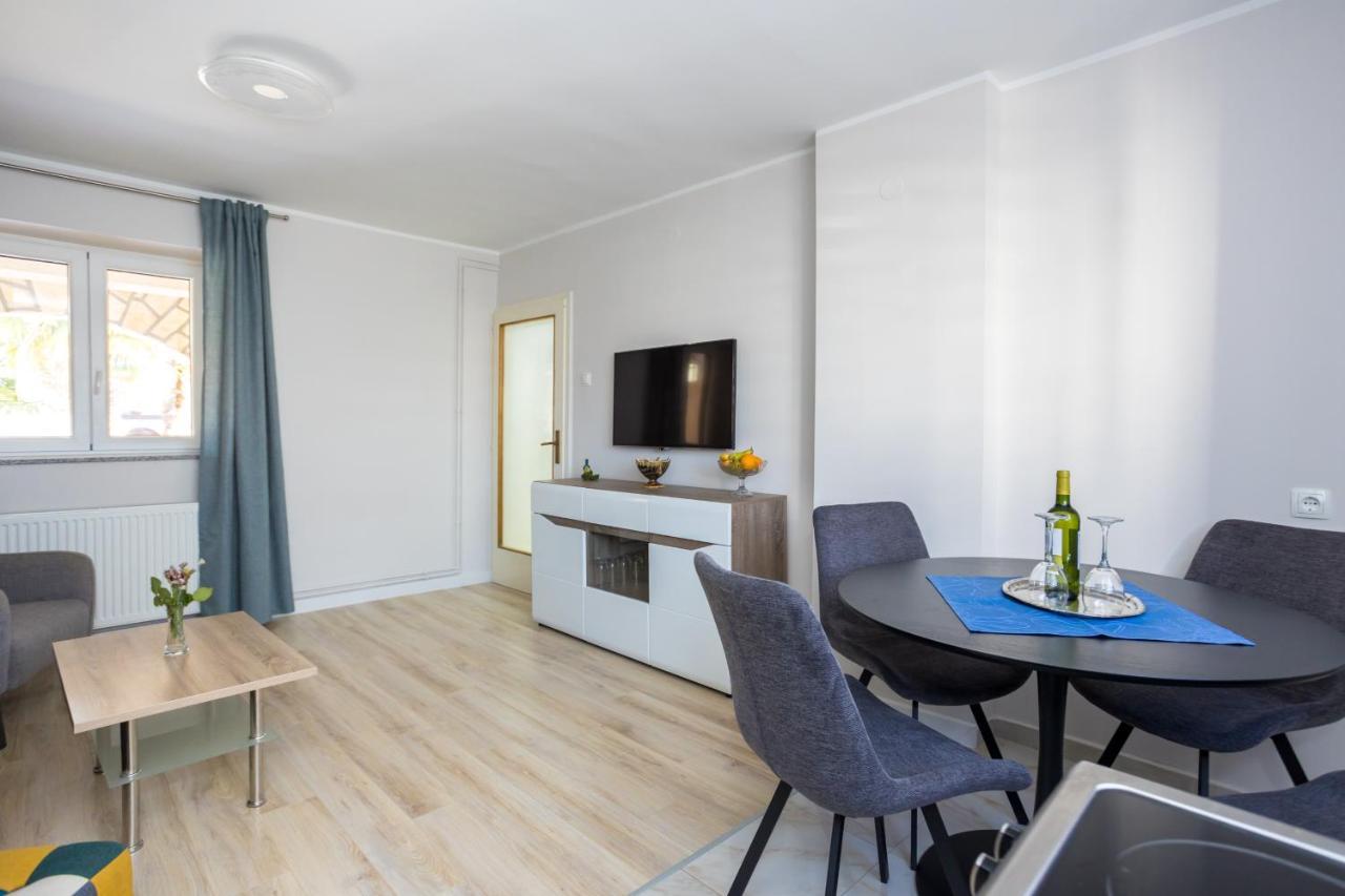 Apartman Marija Leilighet Njivice Eksteriør bilde