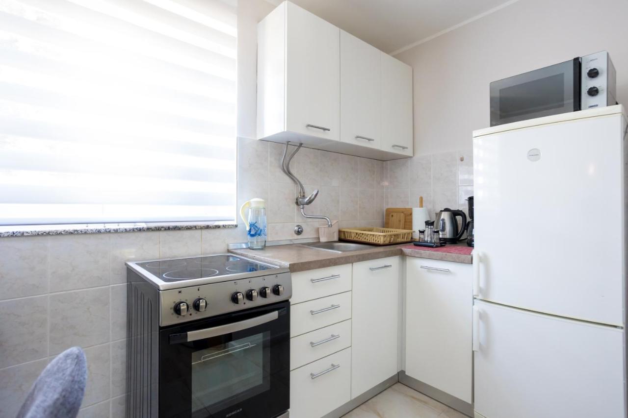 Apartman Marija Leilighet Njivice Eksteriør bilde